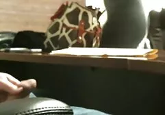 La fille voit le sexe de la petite amie porno francais pere et fille d'un jeune inexpérimenté