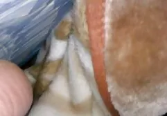 La femme s'est réveillée, et un membre xxx jolie fille déjà dans le pus