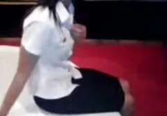 Un homme porno avec choval qui se faufile avec une grande Poitrine naturelle à la maison.