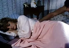 L'orgasme des mamelons était femme avec chien xxx incroyable!