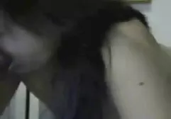 Serré, mais amical, brunette, Cul xx porno chien
