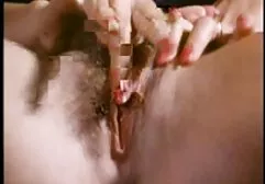 Deux transexuelles ayant amusant video porno femme avec cheval sur une large lit